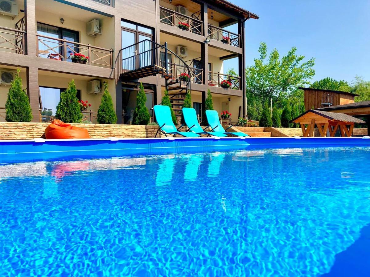 Mustaciosul Dunarii Hotell Ieşelniţa Exteriör bild