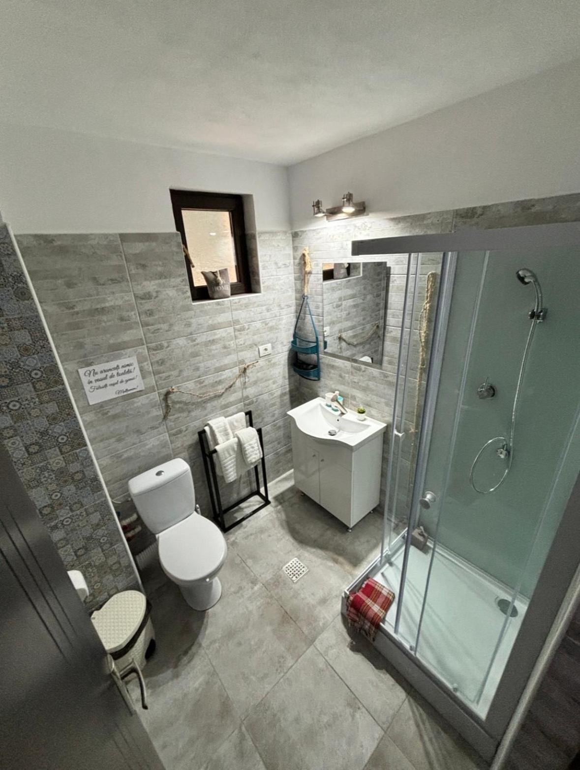 Mustaciosul Dunarii Hotell Ieşelniţa Exteriör bild