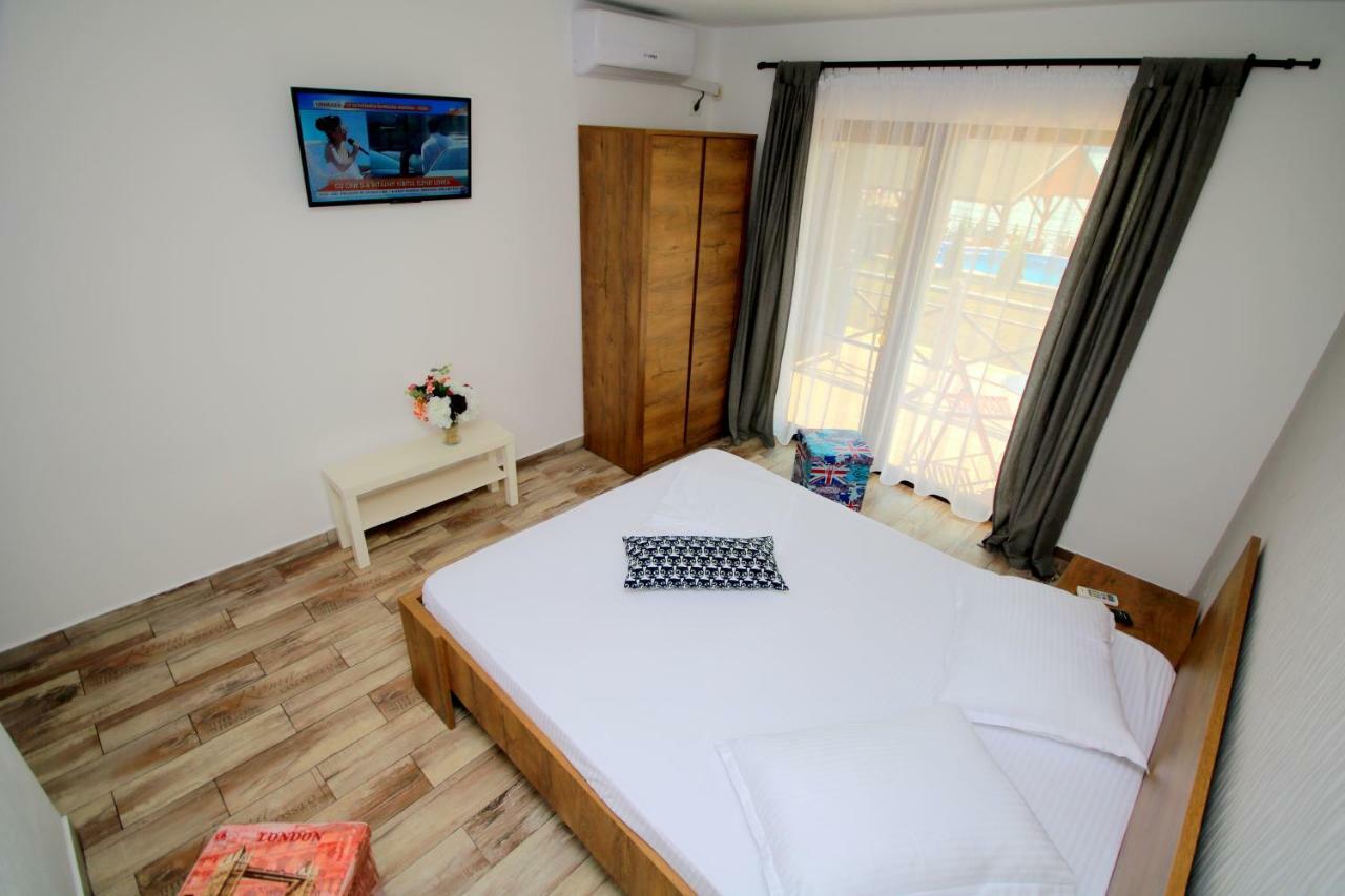 Mustaciosul Dunarii Hotell Ieşelniţa Exteriör bild