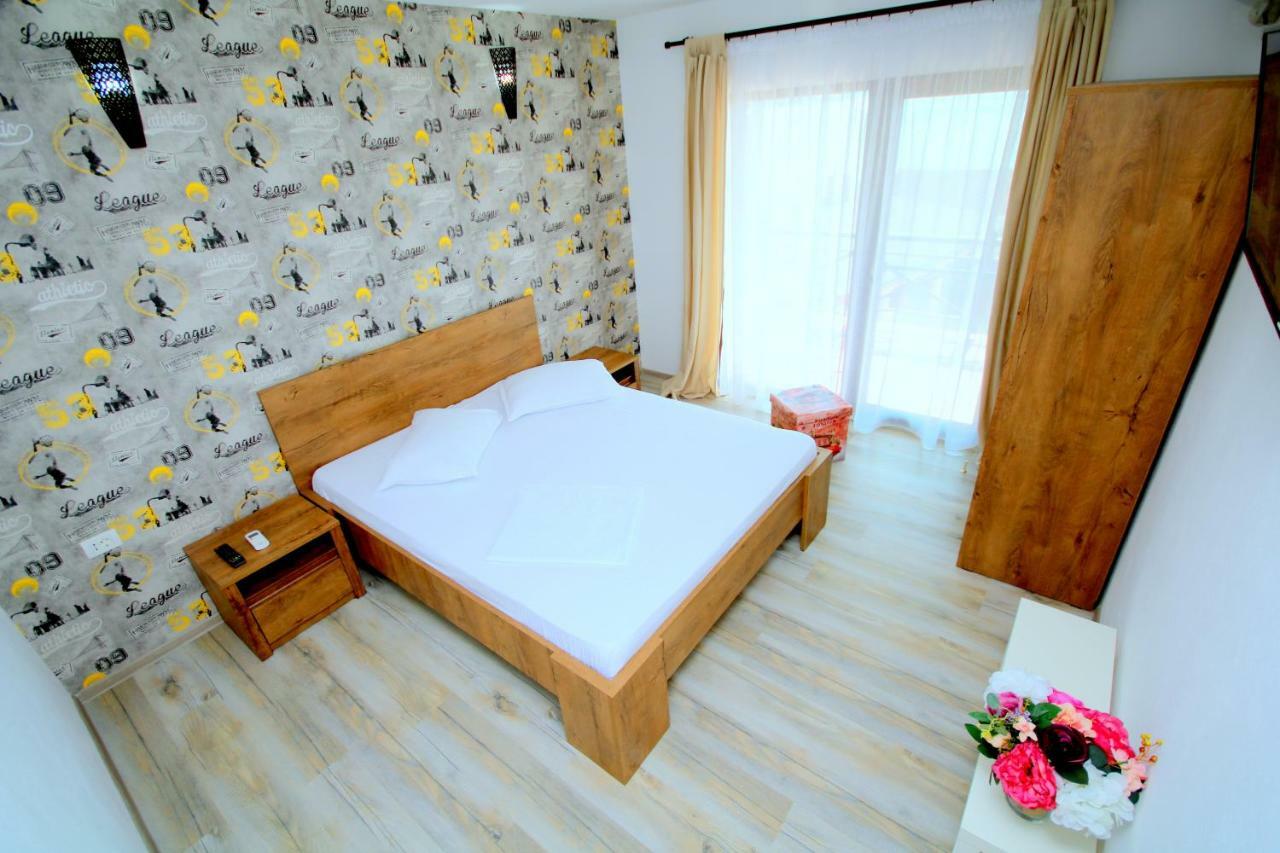 Mustaciosul Dunarii Hotell Ieşelniţa Exteriör bild